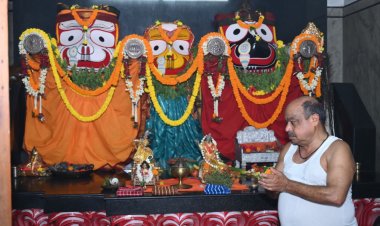 विधायक पुरन्दर मिश्रा ने श्रद्धालुओं के साथ की भगवान जगन्नाथ की पूजा-अर्चना, 108 कलशों से हुआ दिव्य महाअभिषेक