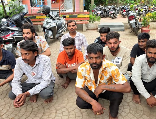 टिकरापारा में पुलिस का एक्शन, 9 नशेड़ी, चाकूबाज और अड्डेबाजों पर शिकंजा