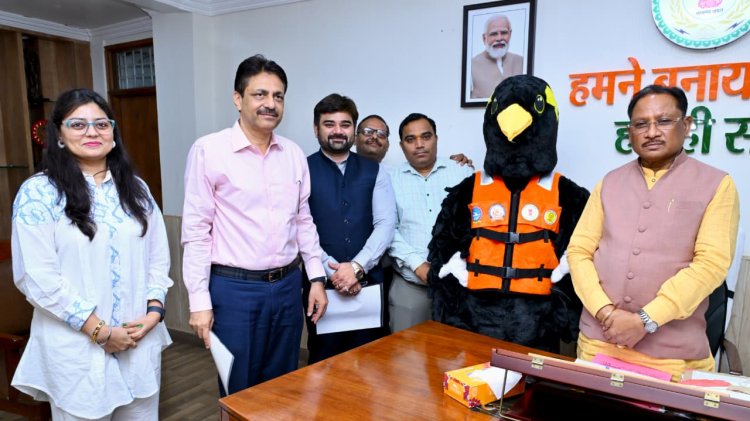 राष्ट्रीय कायाकिंग-केनोईंग प्रतियोगिता के मस्कट ‘पहाड़ी मैना’ का मुख्यमंत्री ने किया विमोचन