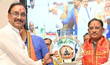 छत्तीसगढ़ योग आयोग के अध्यक्ष संजय अग्रवाल ने संभाला पदभार,सीएम साय ने  योग को जन-जन तक पहुंचाने किया आह्वान