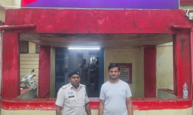 पार्षद के फर्जी लेटरहेड से बना रहा था जन्म-मृत्यु प्रमाणपत्र सहित अन्य दस्तावेज,च्वॉइस सेंटर संचालक गिरफ्तार