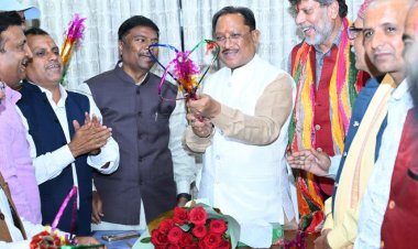 बस्तर गोंचा महापर्व का निमंत्रण : मुख्यमंत्री ने तुपकी चलाकर दी भगवान जगन्नाथ को प्रतीकात्मक सलामी