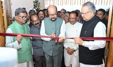 उत्कृष्ट विधायक और पत्रकारों का सम्मान : राज्यपाल रमेन डेका ने विधानसभा परिसर में नवनिर्मित प्रेक्षागृह का किया लोकार्पण