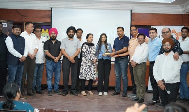 युवा CAIT द्वारा निःशुल्क AI Workshop का सफल आयोजन, व्यापारियों ने सीखी Whatsapp AI की उपयोगी तकनीकें 
