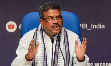Breaking News : केंद्रीय शिक्षा मंत्री धर्मेंद्र प्रधान ने दिया इस्तीफा, परीक्षा विवाद के बीच लिया बड़ा फैसला