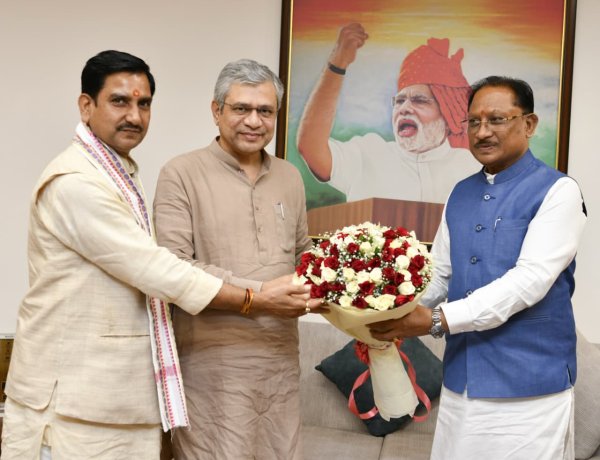 छत्तीसगढ़ में बस्तर से सरगुजा तक रेल संपर्क मजबूत करने की दिशा में बड़ा कदम