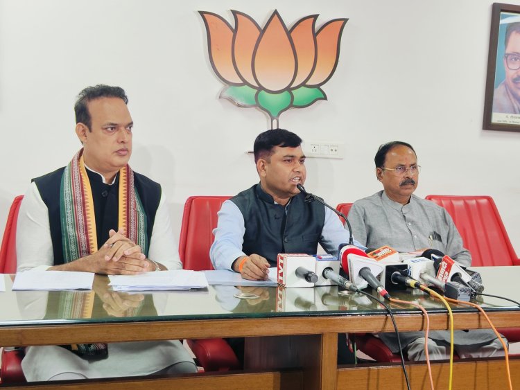 कांग्रेस को गरीबों की नहीं, अपने करीबियों की चिंता है : डॉ. नवीन मार्कण्डेय