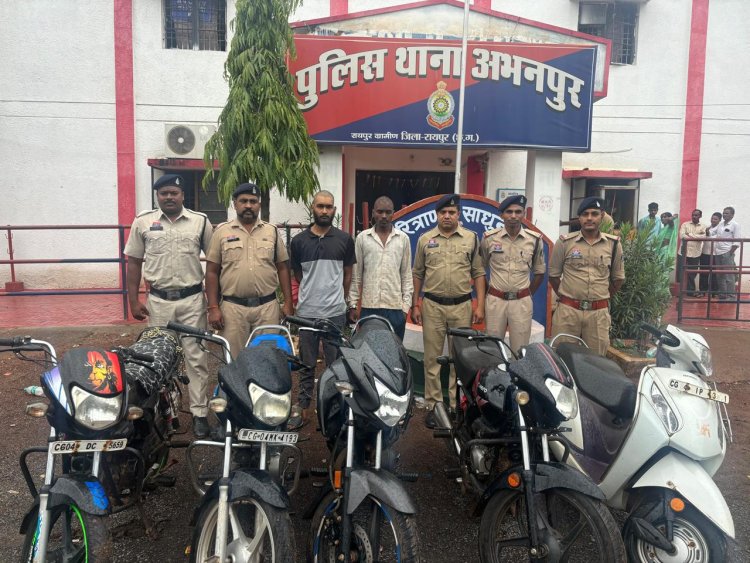 बाजार से लेकर सड़क तक : बाइक-स्कूटी चुराने वाला गैंग पकड़ाया,नाबालिग समेत 3 गिरफ्तार