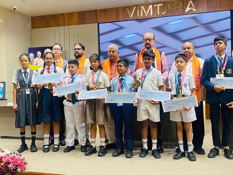 राष्ट्रीय उत्कृष्टता सम्मान समारोह में शामिल हुए विधायक पुरन्दर मिश्रा, राज्यपाल रमेन डेका ने मेधावी विद्यार्थियों का किया सम्मान