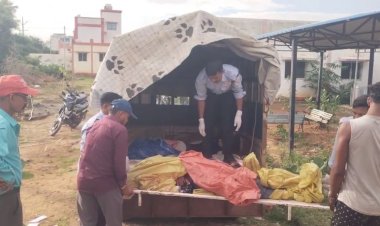 दर्दनाक सड़क हादसा: दो बाइकों की टक्कर के बाद ट्रक ने दो युवकों को कुचला, 2 की मौत; तीन घायल