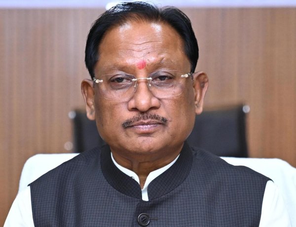 मुख्यमंत्री विष्णुदेव साय के निर्देश पर कुलगाम आतंकी हमले के पीड़ित परिवारों को त्वरित सहायता