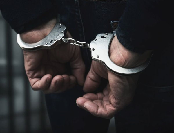 युवक से मारपीट और जबरन ले जाने का मामला, दो फरार आरोपी गिरफ्तार