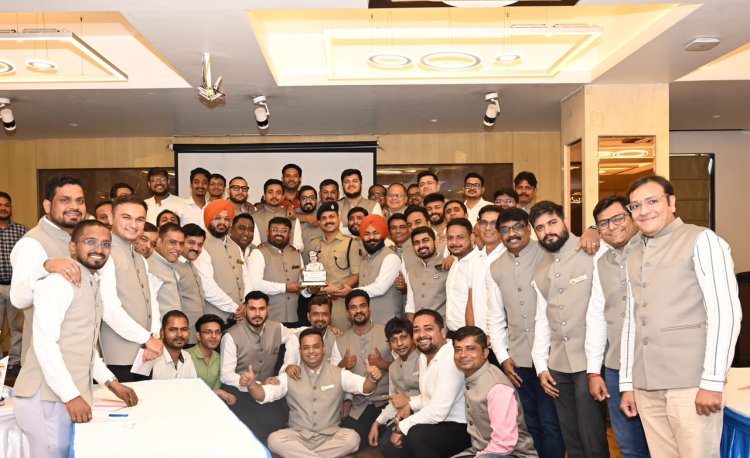 युवा टीम CAIT के मासिक बिजनेस मीट में मुख्य अतिथि के रूप में शामिल हुए पुलिस उपायुक्त तारकेश्वर पटेल
