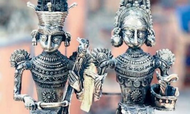 राष्ट्रपति भवन के ‘एट होम’ कार्ड पर चमकी झिटकू-मिटकी की प्रेम गाथा