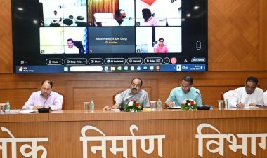 बारिश में खराब सड़कों पर उप मुख्यमंत्री अरुण साव ने जताई नाराजगी,15 अक्टूबर तक सुधारने दिए निर्देश