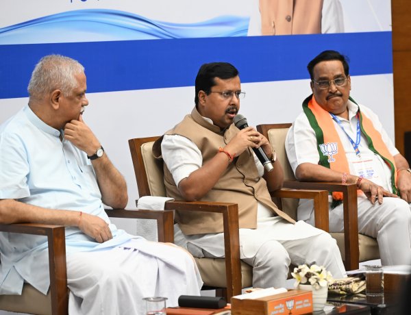 नई दिल्ली में भाजपा शासित राज्यों के जल शक्ति मंत्रियों ने किया ‘जल मंथन’, सीएम विष्णुदेव साय हुए शामिल