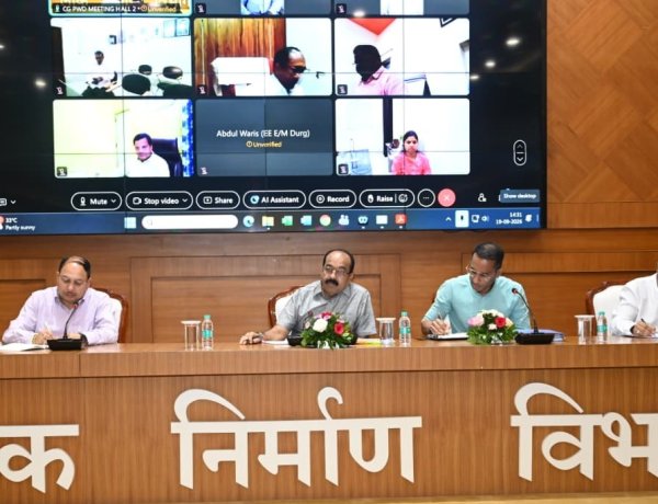 बारिश में खराब सड़कों पर उप मुख्यमंत्री अरुण साव ने जताई नाराजगी,15 अक्टूबर तक सुधारने दिए निर्देश