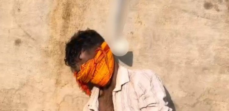 रायपुर में बड़े होर्डिंग के पोल पर फंदे से लटकी मिली युवक की लाश: इलाके में सनसनी, शिनाख्त व जांच में जुटी पुलिस