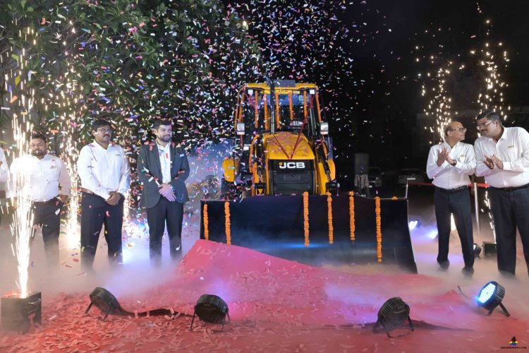 GK JCB ने नए 3DX Backhoe Loader का रायपुर में किया भव्य लॉन्च