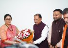 रायपुर में भाजपा प्रभारी स्मृति ईरानी का बिना शोरगुल के किया गया स्वागत