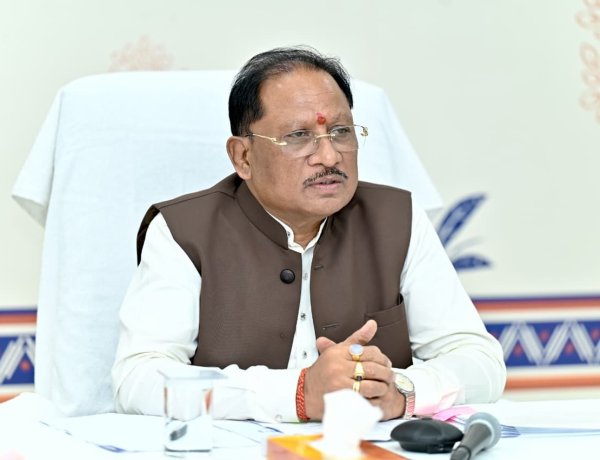 सीएम हेल्पलाइन : एक्शन में छत्तीसगढ़ सरकार,पीडब्लूडी के 13 अधिकारियों को कारण बताओ नोटिस,15 दिनों में मांगा जवाब