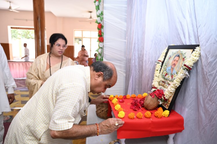 स्वर्गीय योगेश शर्मा को विधायक पुरंदर मिश्रा ने अर्पित की श्रद्धांजलि