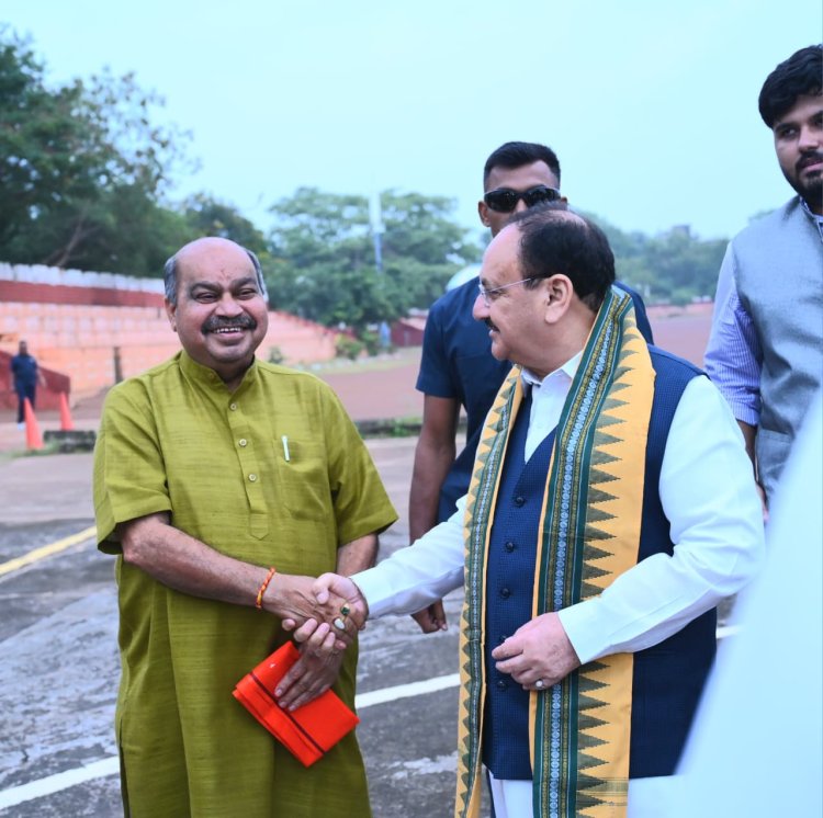 मुख्यमंत्री विष्णुदेव साय के साथ विधायक पुरन्दर मिश्रा ने केंद्रीय मंत्री जे.पी. नड्डा से की आत्मीय भेंट